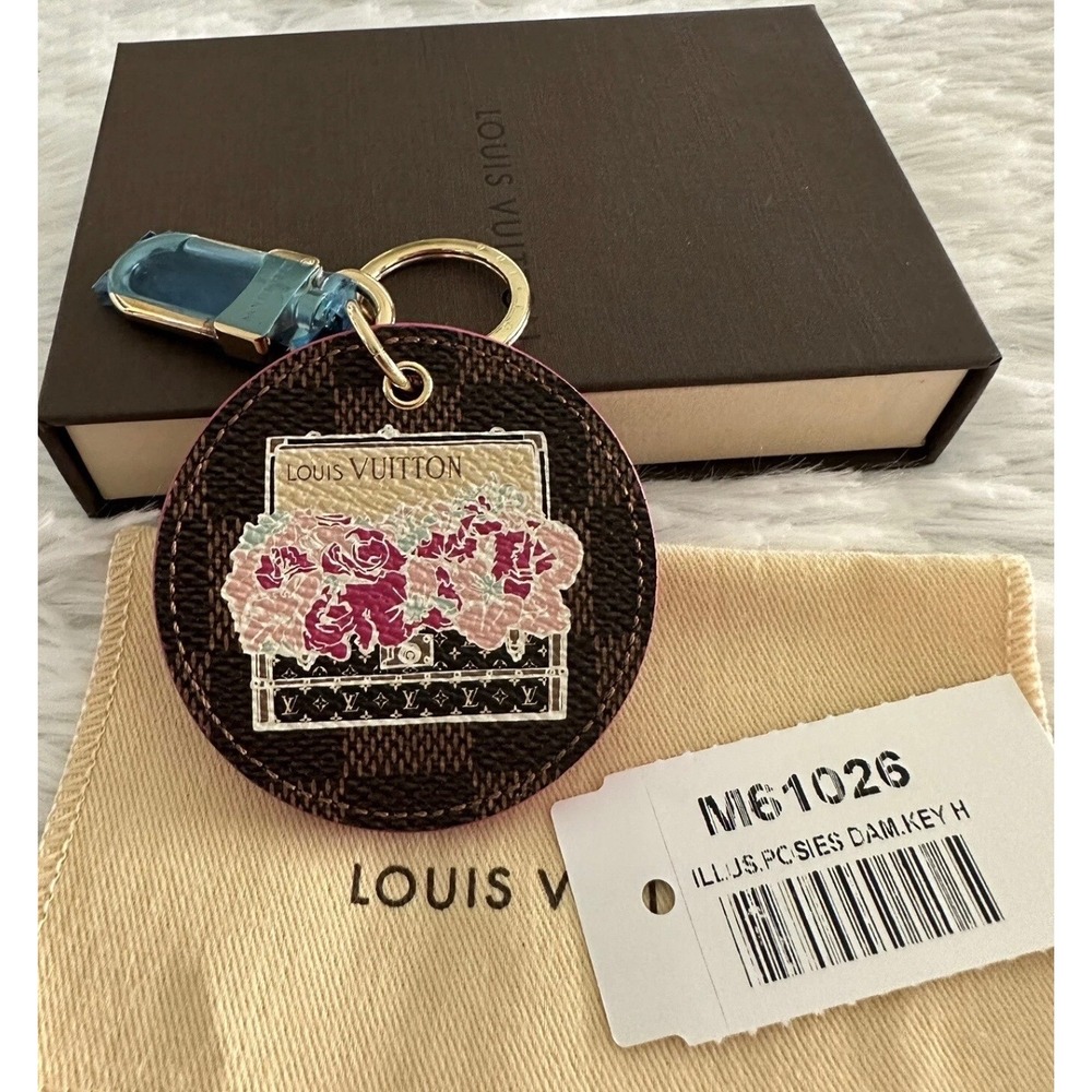 Authentic New Louis Vuitton Illustre Posies Damier Ebene Bag Charm Keychain NEW